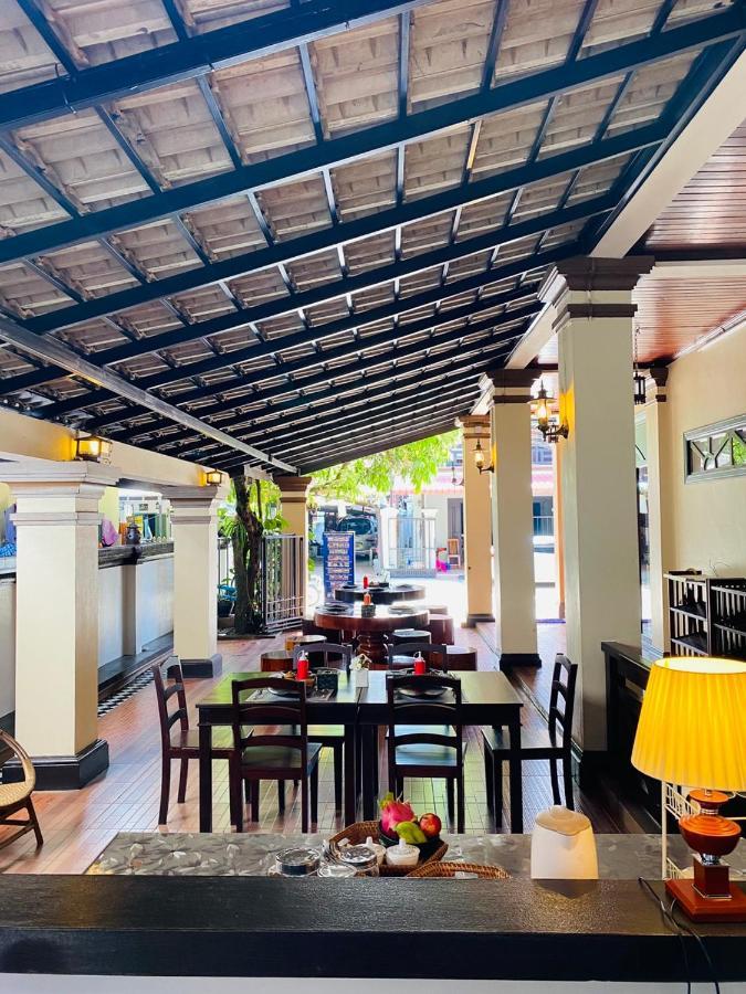 Luang Prabang Maison Vongprachan & Travel Exterior photo