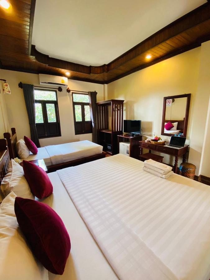 Luang Prabang Maison Vongprachan & Travel Exterior photo