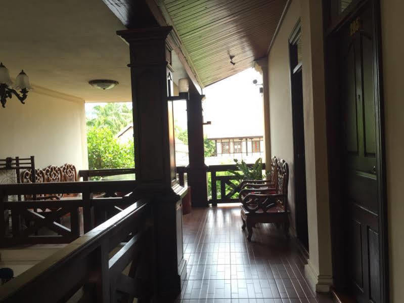 Luang Prabang Maison Vongprachan & Travel Exterior photo